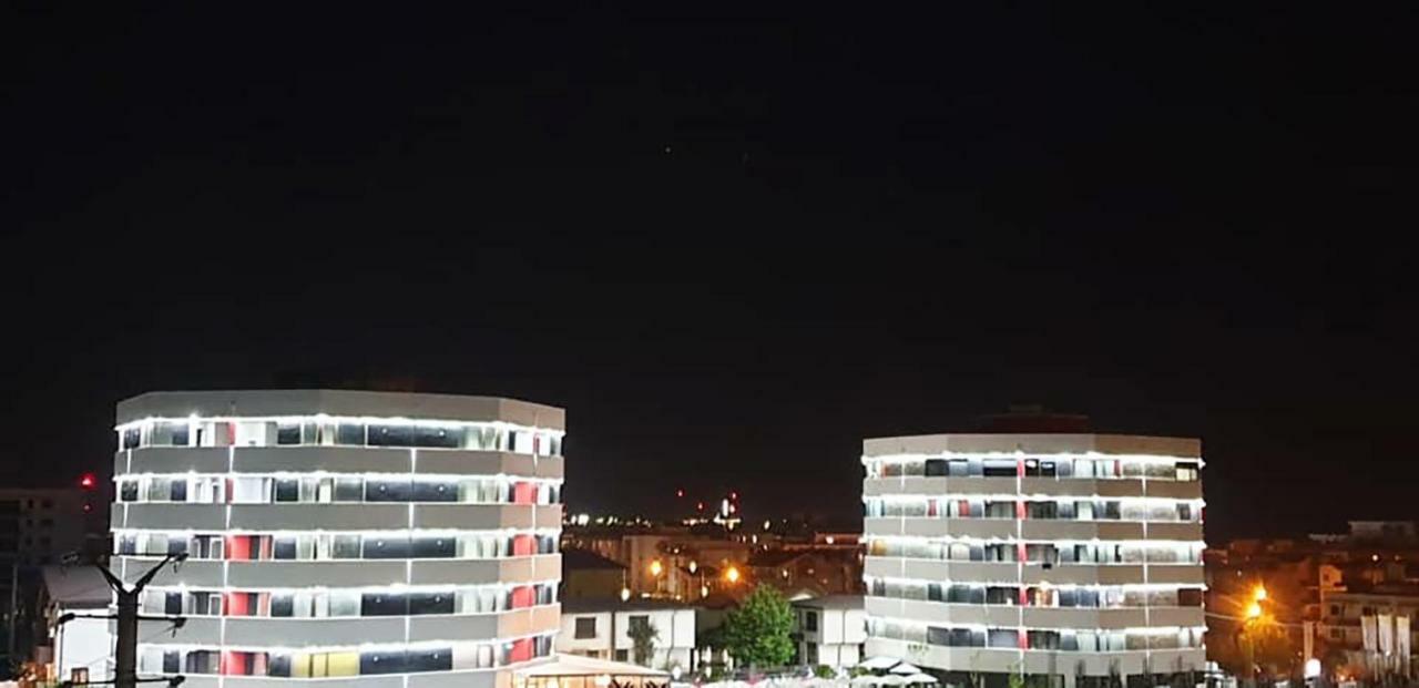 Donny Luxury Apartment Năvodari Zewnętrze zdjęcie